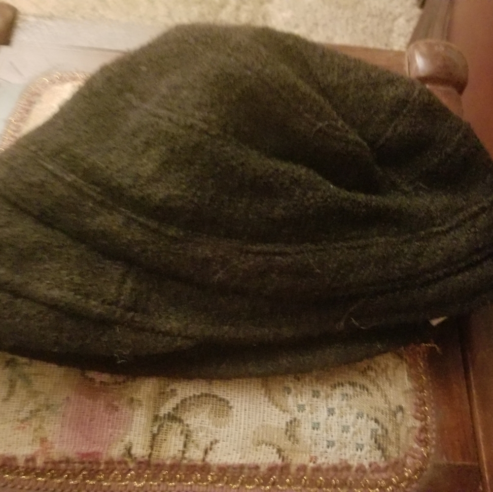 Hat - Picture 2 of 3